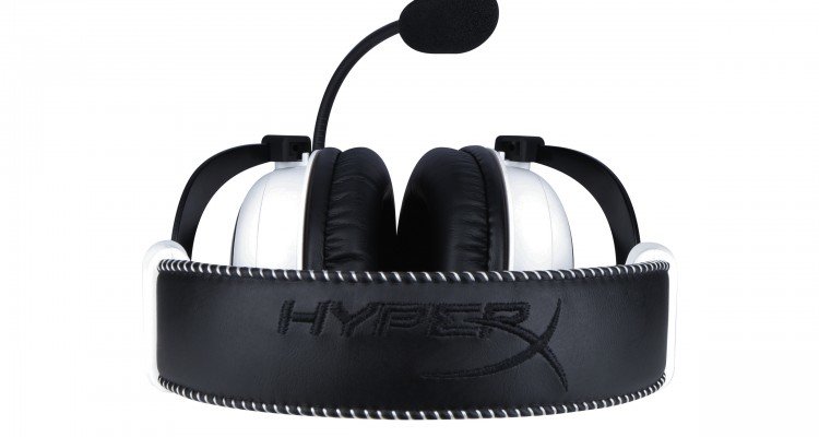 HyperX-Cloud-_white_Cloud_white-headset-top_hr_03_07_2014-10_42